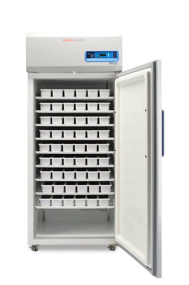 Thermo Scientific™ TSX Series High-Performance -20°C Manual Defrost Enzyme Freezers, 827 L, CEE 7/7 Pulg